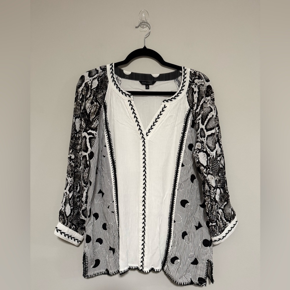 John Mark Black and White Patchwork Top Size Medium Artsy Reptile Abstract